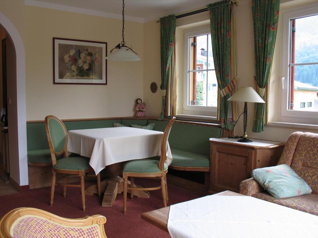 Triendlhof Hotel Zöblen Quarto foto